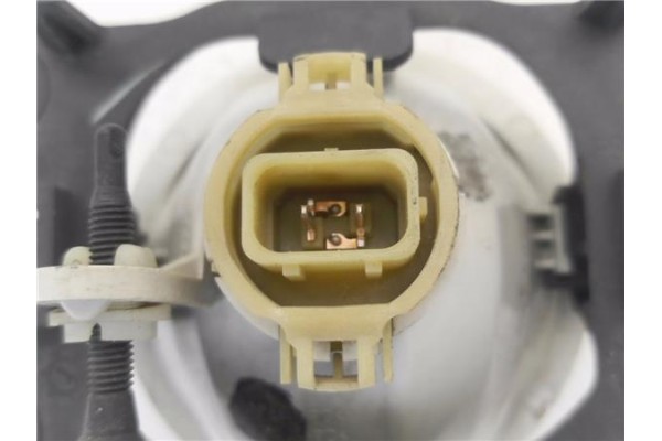 Recambio de faro antiniebla izquierdo para peugeot 2008 1.2 access referencia OEM IAM A046192  
