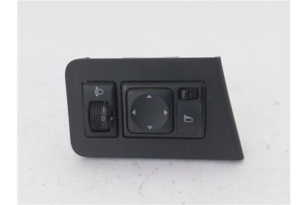 Recambio de mando retrovisor electrico para nissan nv200 furgón 1.5 dci referencia OEM IAM 5826K2  