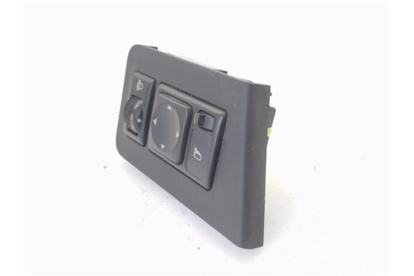 Recambio de mando retrovisor electrico para nissan nv200 furgón 1.5 dci referencia OEM IAM 5826K2  