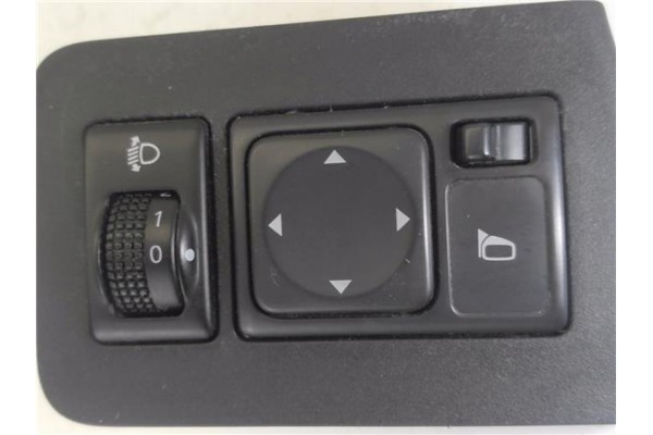 Recambio de mando retrovisor electrico para nissan nv200 furgón 1.5 dci referencia OEM IAM 5826K2  