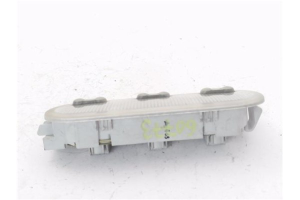 Recambio de luz delantero central techo para nissan nv200 furgón 1.5 dci referencia OEM IAM 8200073254  
