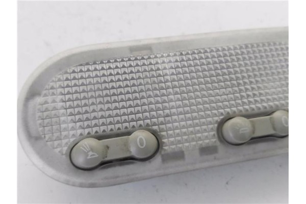 Recambio de luz delantero central techo para nissan nv200 furgón 1.5 dci referencia OEM IAM 8200073254  