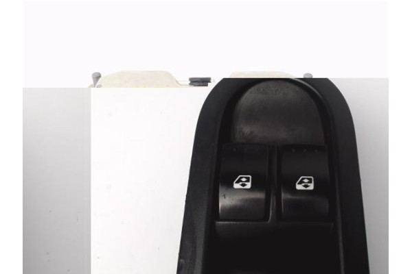 Recambio de mando elevalunas para renault scenic ii (jm) 1.5 dci (jm02, jm13) referencia OEM IAM 156018070  