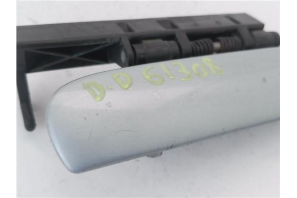 Recambio de maneta exterior delantero derecha para citroen xsara berlina 2.0 16v referencia OEM IAM 96334568  