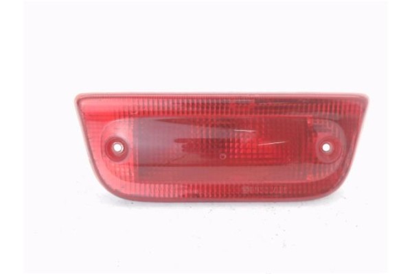 Recambio de luz central de freno para nissan nv200 furgón 1.5 dci referencia OEM IAM 23850100  