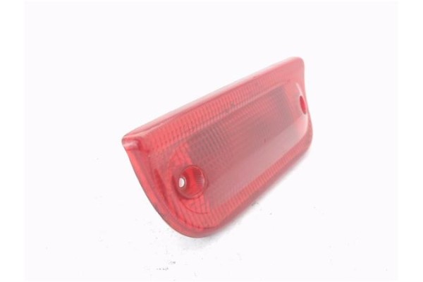 Recambio de luz central de freno para nissan nv200 furgón 1.5 dci referencia OEM IAM 23850100  