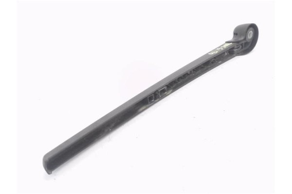 Recambio de brazo limpiaparabrisas trasero para audi a3 (8p1) 2.0 tdi 16v referencia OEM IAM 8E9955407C  