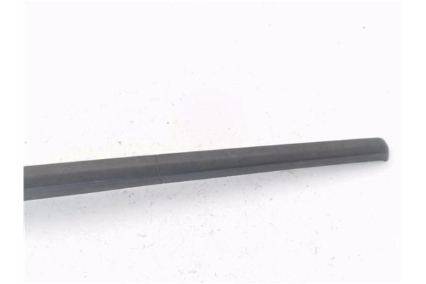 Recambio de brazo limpiaparabrisas trasero para audi a3 (8p1) 2.0 tdi 16v referencia OEM IAM 8E9955407C  