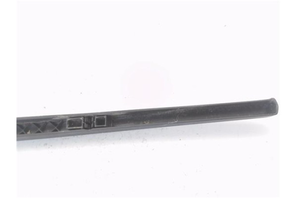 Recambio de brazo limpiaparabrisas trasero para audi a3 (8p1) 2.0 tdi 16v referencia OEM IAM 8E9955407C  