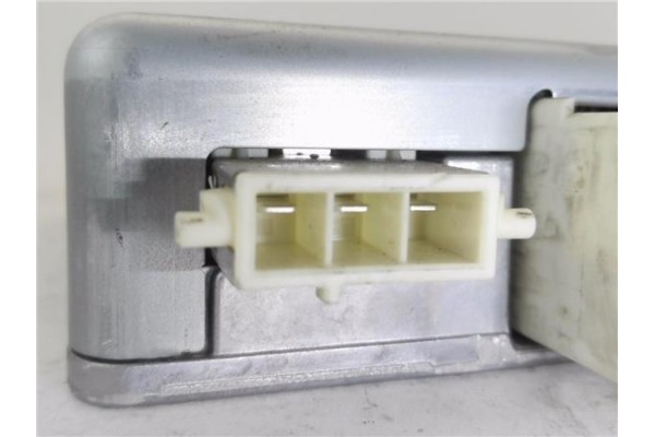 Recambio de centralita para toyota prius + (zvw40) 1.8 advance referencia OEM IAM 8965047411 1129004222 
