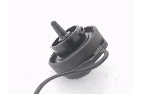 Recambio de tapon combustible para seat ateca (khp) 1.5 style referencia OEM IAM 5WA201553  