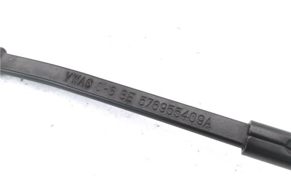 Recambio de brazo limpiaparabrisas delantero izquierdo para seat ateca (khp) 1.5 style referencia OEM IAM 576955409A  