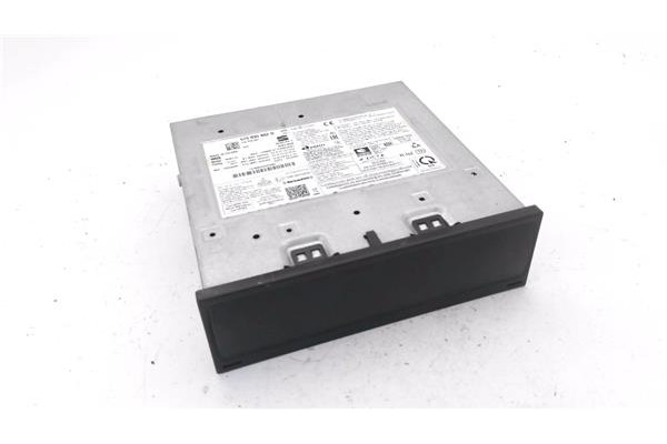Recambio de navegador para seat ateca (khp) 1.5 style referencia OEM IAM 575035862D  