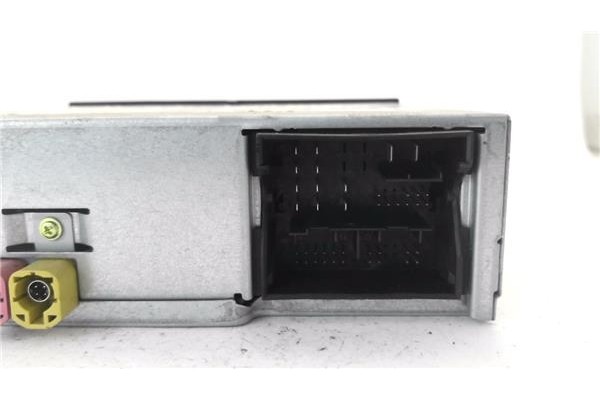 Recambio de navegador para seat ateca (khp) 1.5 style referencia OEM IAM 575035862D  