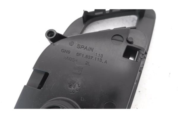 Recambio de manilla int. puerta delantero izquierda para seat ateca (khp) 1.5 style referencia OEM IAM 5F1837113A  
