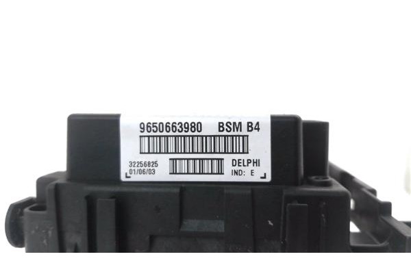 Recambio de caja fusibles/rele para citroen xsara berlina 2.0 16v referencia OEM IAM 9650663980  