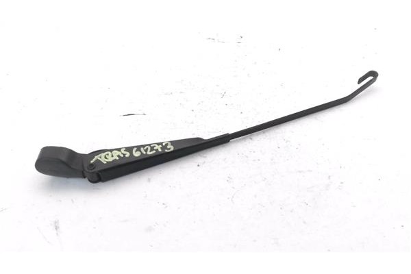 Recambio de brazo limpiaparabrisas trasero para nissan almera tino (v10m) 2.2 di referencia OEM IAM 28780BU000360  