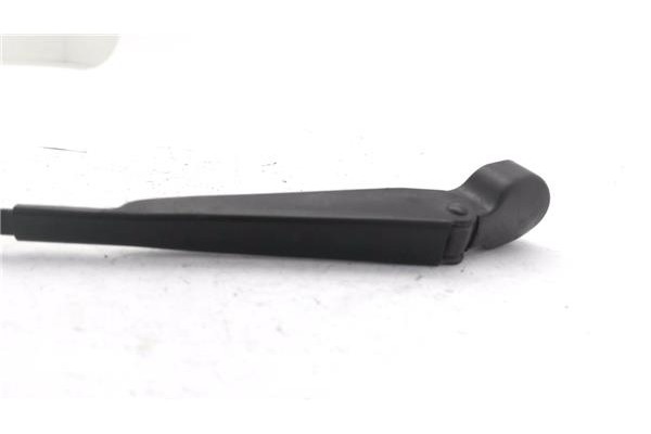 Recambio de brazo limpiaparabrisas trasero para nissan almera tino (v10m) 2.2 di referencia OEM IAM 28780BU000360  