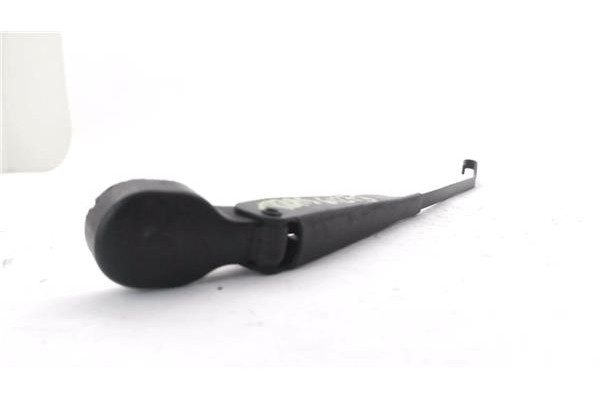 Recambio de brazo limpiaparabrisas trasero para nissan almera tino (v10m) 2.2 di referencia OEM IAM 28780BU000360  