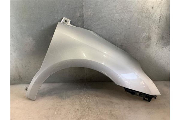 Recambio de aleta delantero derecha para citroen c4 berlina 2.0 exclusive referencia OEM IAM 7841S2  