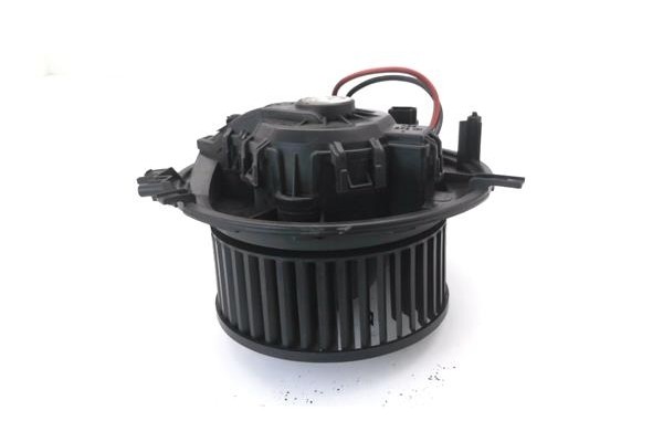 Recambio de motor calefaccion para seat ateca (khp) 1.5 style referencia OEM IAM 5WB819015 CZ0160601370 