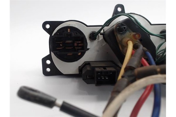 Recambio de mandos climatizador para hyundai coupe (gk) referencia OEM IAM   