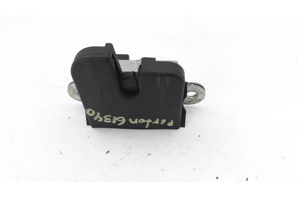 Recambio de cerradura porton para volkswagen golf v (1k1) 1.9 tdi referencia OEM IAM 1K6827505C  