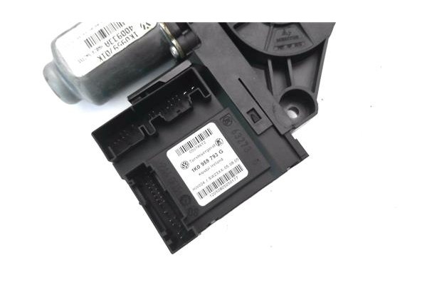Recambio de motor elevalunas delantero izquierdo para volkswagen golf v (1k1) 1.9 tdi referencia OEM IAM 1K0959701K 1K0959793G 