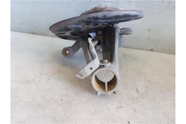 Recambio de mangueta delantero izquierda para seat ateca (khp) 1.5 style referencia OEM IAM 6Q0255  