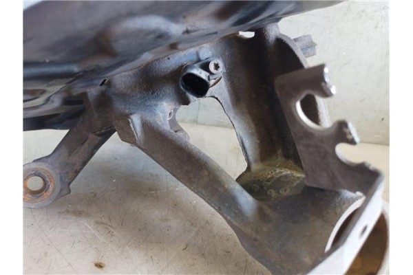 Recambio de mangueta delantero izquierda para seat ateca (khp) 1.5 style referencia OEM IAM 6Q0255  