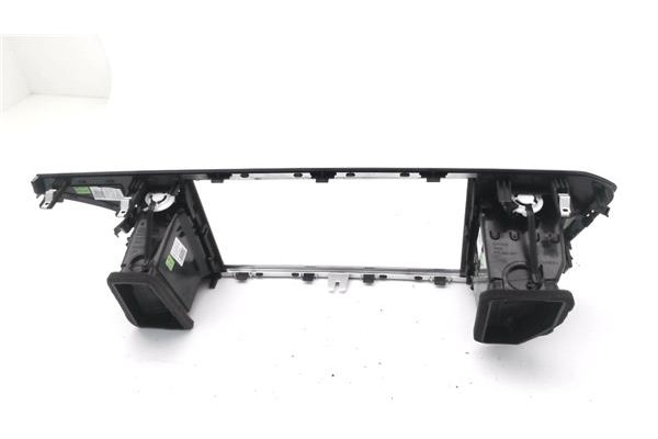 Recambio de rejilla entrada de aire para seat ateca (khp) 1.5 style referencia OEM IAM 576820951XTK 50230052 