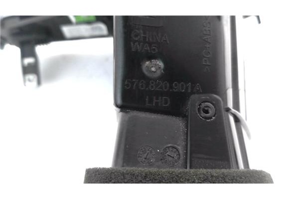 Recambio de rejilla entrada de aire para seat ateca (khp) 1.5 style referencia OEM IAM 576820901A  