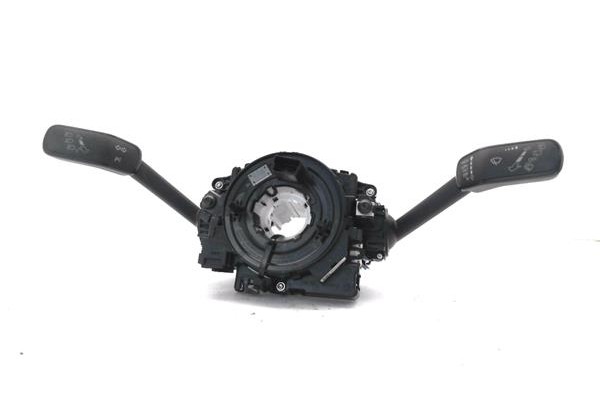 Recambio de mando intermitencia para seat ateca (khp) 1.5 style referencia OEM IAM 5Q1953507FL 1,05E+09 