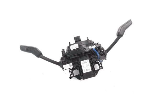 Recambio de mando intermitencia para seat ateca (khp) 1.5 style referencia OEM IAM 5Q1953507FL 1,05E+09 