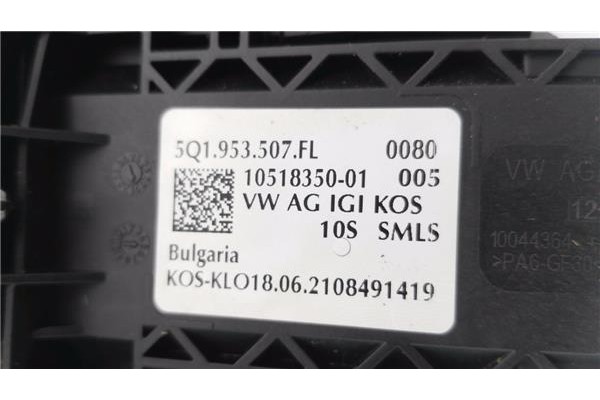 Recambio de mando intermitencia para seat ateca (khp) 1.5 style referencia OEM IAM 5Q1953507FL 1,05E+09 