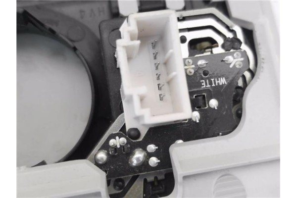 Recambio de luz delantero central techo para seat ateca (khp) 1.5 style referencia OEM IAM 5E0867489R  