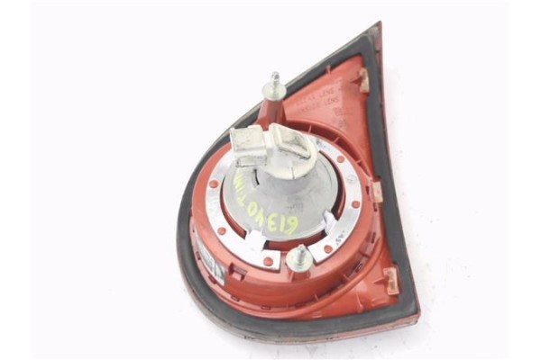 Recambio de piloto porton trasero izquierdo para volkswagen golf v (1k1) 1.9 tdi referencia OEM IAM 1K6945093G  