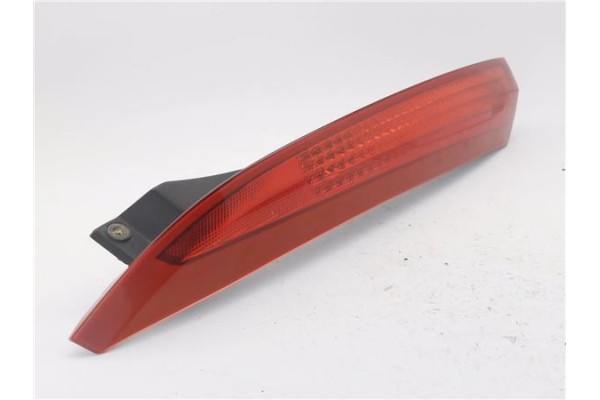 Recambio de piloto superior trasero izquierdo para volvo xc90 d5 referencia OEM IAM 30698141  