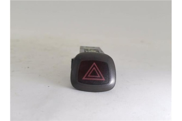 Recambio de interruptor luces emergencia para volvo xc90 d5 referencia OEM IAM 30739319  