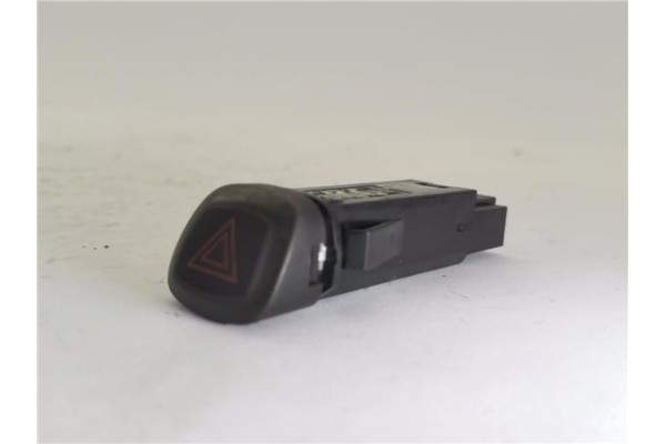 Recambio de interruptor luces emergencia para volvo xc90 d5 referencia OEM IAM 30739319  