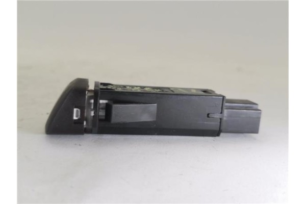 Recambio de interruptor luces emergencia para volvo xc90 d5 referencia OEM IAM 30739319  
