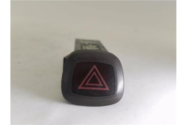 Recambio de interruptor luces emergencia para volvo xc90 d5 referencia OEM IAM 30739319  