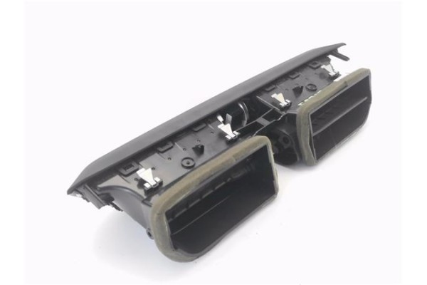Recambio de rejilla entrada de aire para alfa romeo giulia (952) 2.2 super referencia OEM IAM 1561382370  
