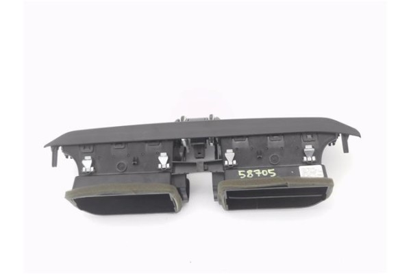 Recambio de rejilla entrada de aire para alfa romeo giulia (952) 2.2 super referencia OEM IAM 1561382370  