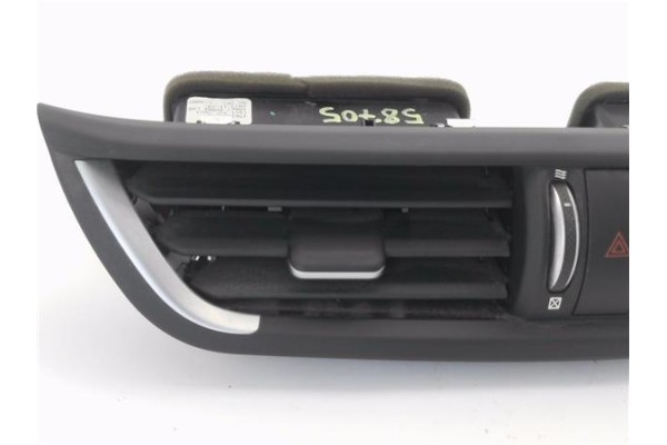 Recambio de rejilla entrada de aire para alfa romeo giulia (952) 2.2 super referencia OEM IAM 1561382370  