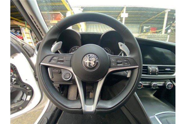 Recambio de volante para alfa romeo giulia (952) 2.2 super referencia OEM IAM 6000628867 Recambio de volante para alfa romeo giulia (952) 2.2 super referencia OEM IAM 6000628867