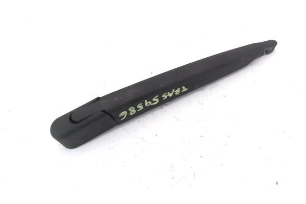 Recambio de brazo limpiaparabrisas trasero para opel astra h berlina 1.7 cdti referencia OEM IAM 13105983  