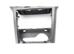 Recambio de embellecedor consola central para opel astra h gtc 1.4 referencia OEM IAM 24465731 330188061 