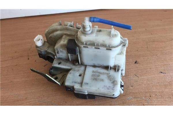 Recambio de cierre electromagnetico delantero derecho para volkswagen polo iii (6n1) 1.4 básico referencia OEM IAM 837016E  