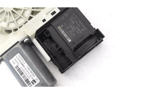 Recambio de motor elevalunas delantero izquierdo para seat altea xl (5p5) 2.0 freetrack 4x4 referencia OEM IAM 5P0837401N 1K0959